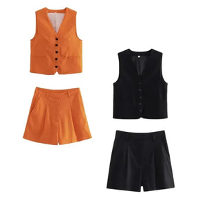 Conjunto Feminino em Alfaiataria - Colete e Shorts no Linho